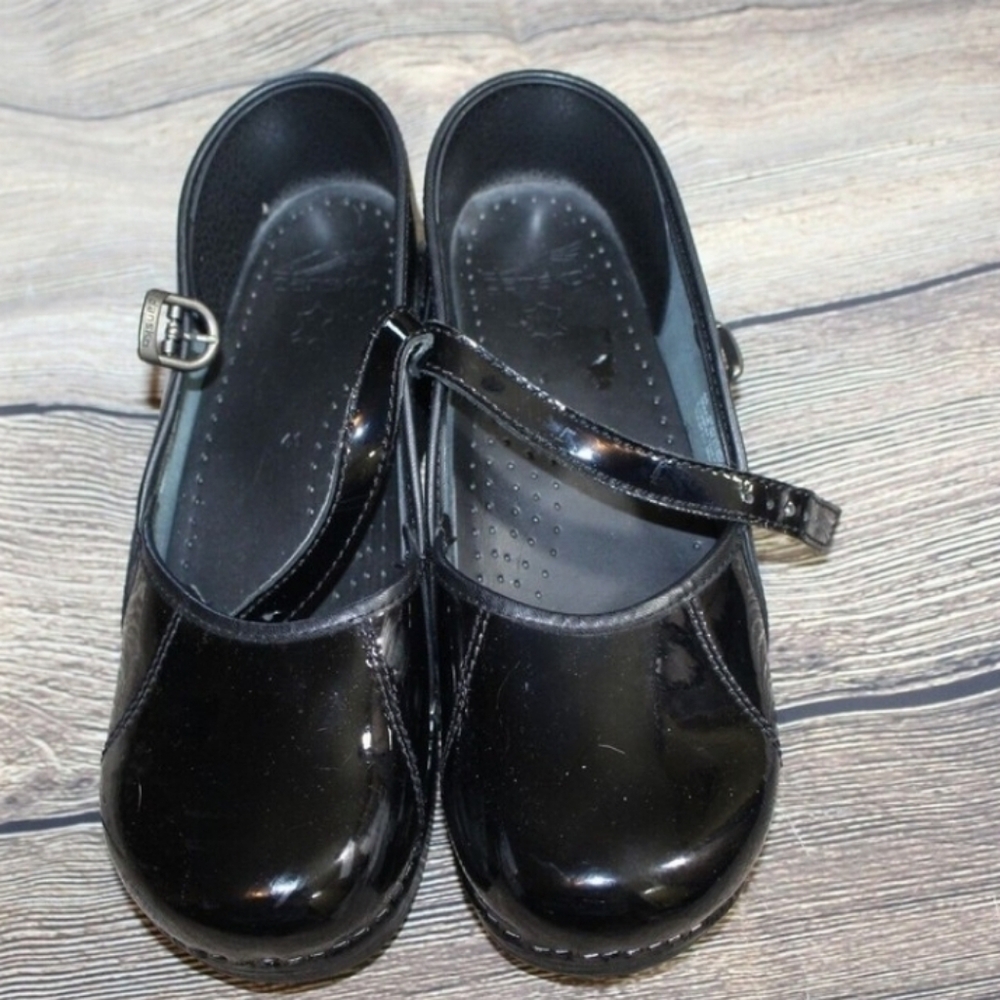 Dansko mary janes size 41